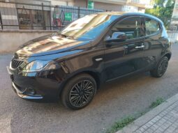 
										Lancia Ypsilon 1.0 firefly hybrid Gold s full									