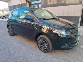 Lancia Ypsilon 1.0 firefly hybrid Gold s