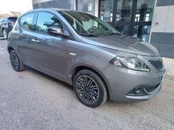 Lancia Ypsilon 1.0 firefly hybrid Gold Plus